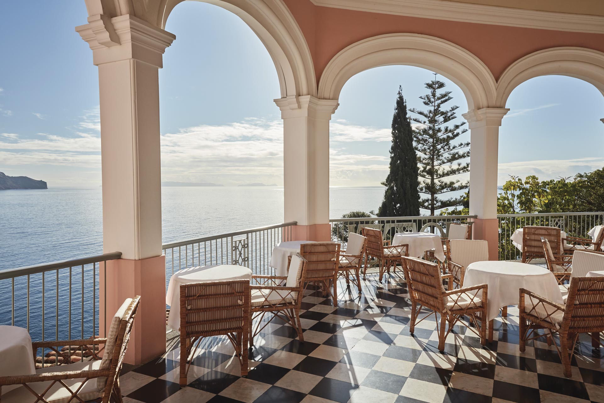 Reid s Palace Belmond In Bed With Luxury